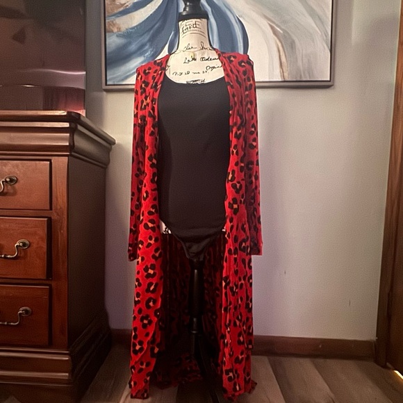 NWOT Cabi Viviene Siren Wrap Dress Size M #5771 Red leopard Print Dress - Picture 13 of 15